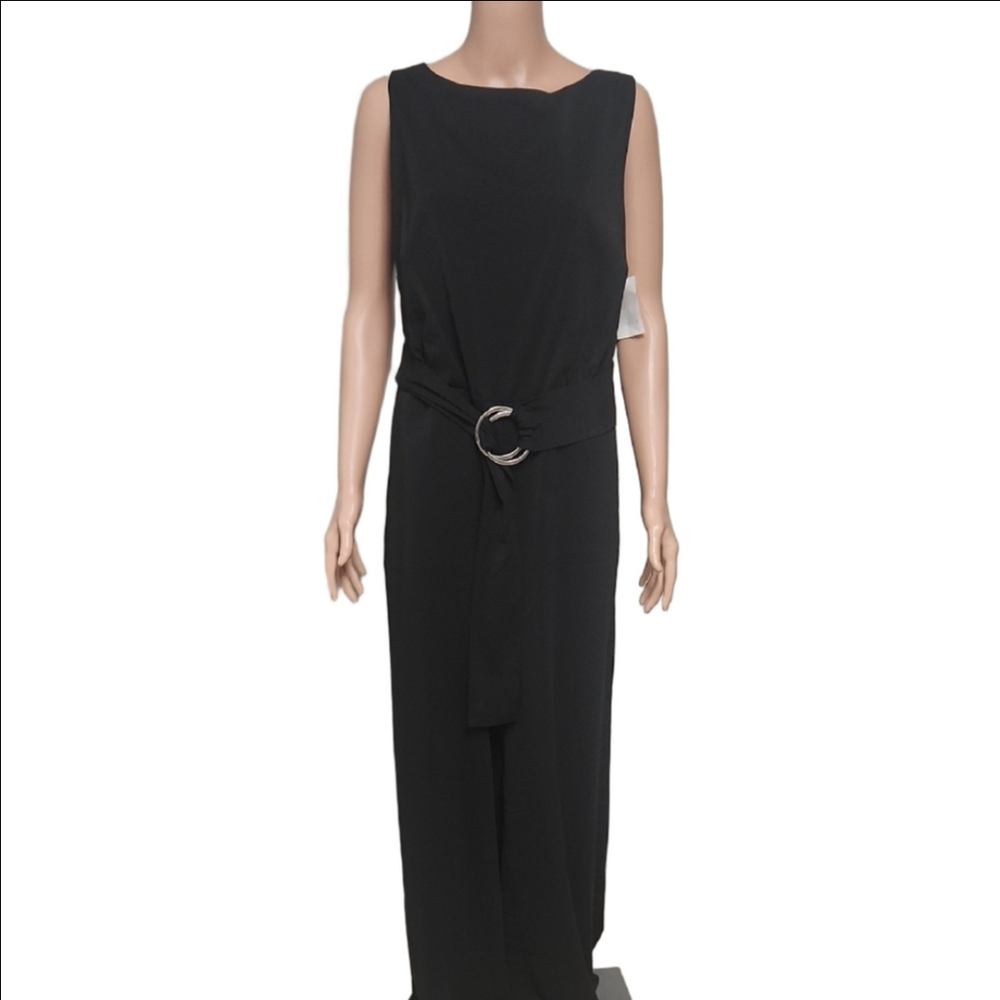 Elegant Black Sleeveless Jumpsuit with Belt